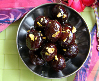 Kaala Jaam Jalali Wale's Gazak And Sweets Madar Gate Aligarh