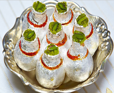 Kaju Kalash Jalali Wale Gazak's and Sweet Aligarh