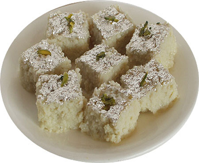 Jalali Wale Gazak's & Sweets
