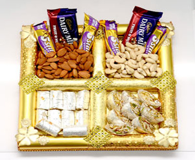 parosey ke dibbey Jalali Wale Gazak's and Sweet Aligarh