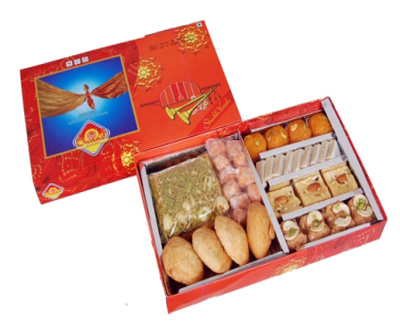 parosey ke dibbey Jalali Wale Gazak's and Sweet Aligarh